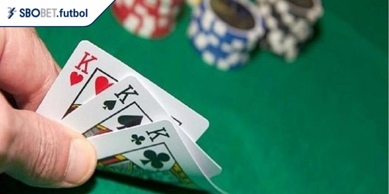 Đọc vị đối thủ trên bàn